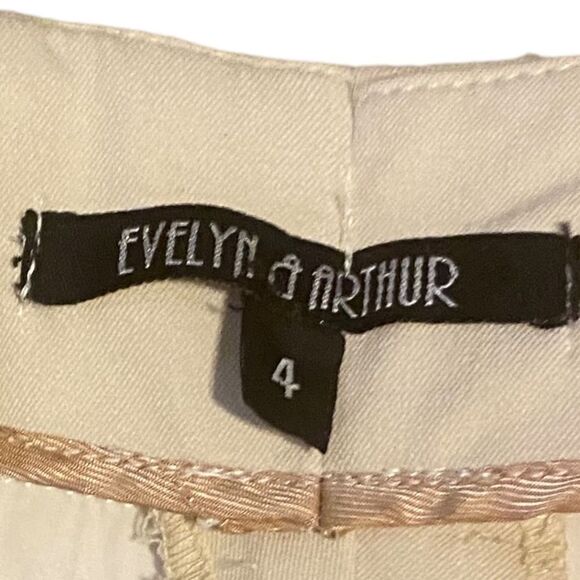 Evelyn & Arthur Wm’s Sz 4 Beige Smooth Front Straight Length Pants - Picture 2 of 4